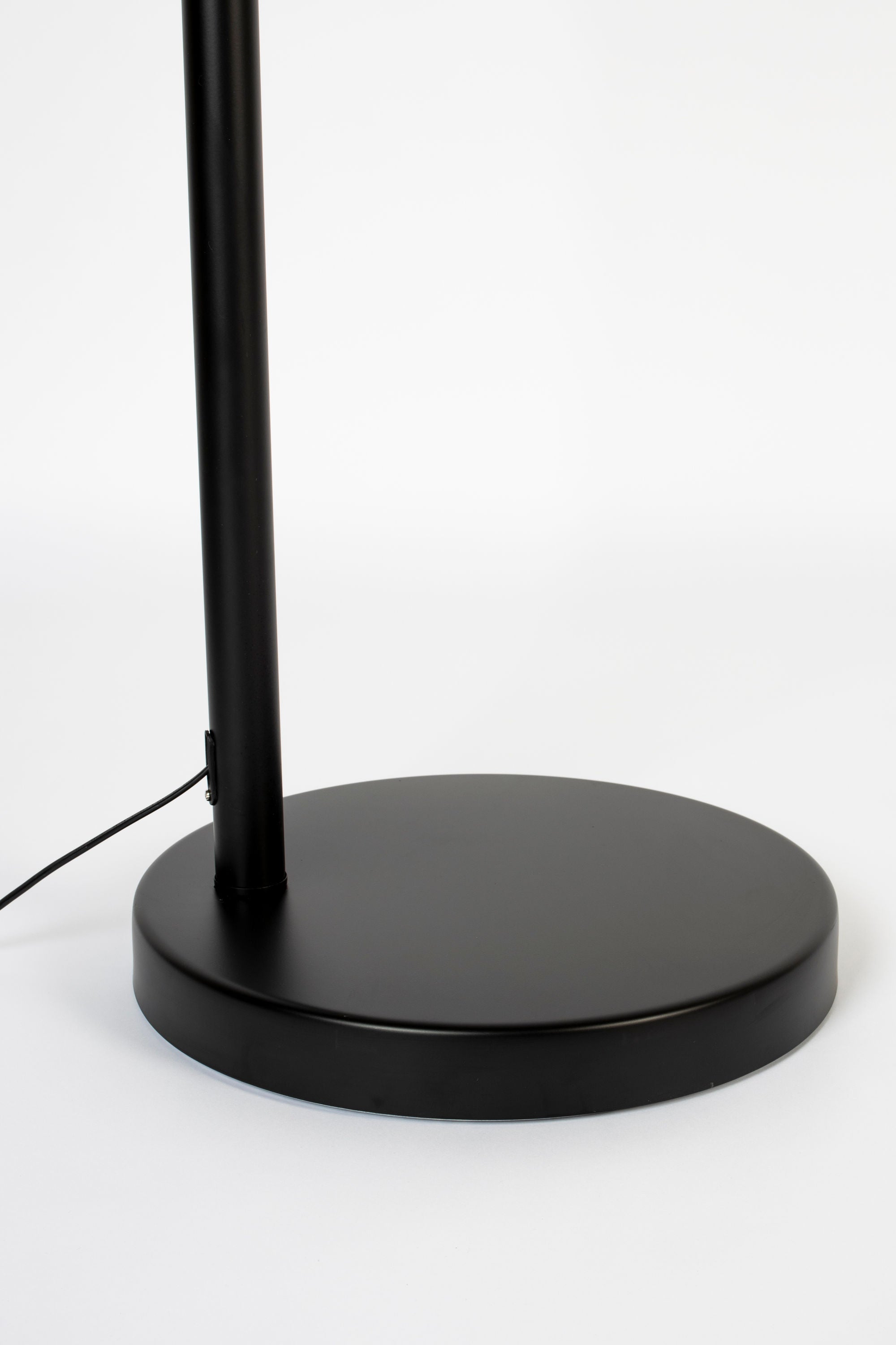 Zuiver Metal Bow Black Floor Lamp